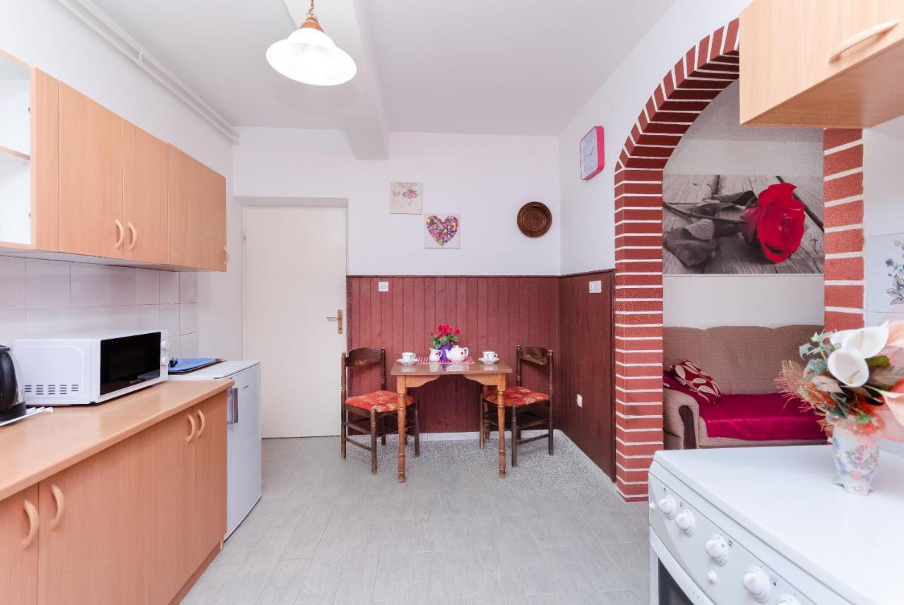 Apartments Vesna Kampor Exterior foto